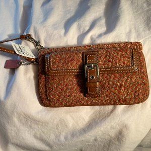 NWT Coach Wristlet in Camel/Rose